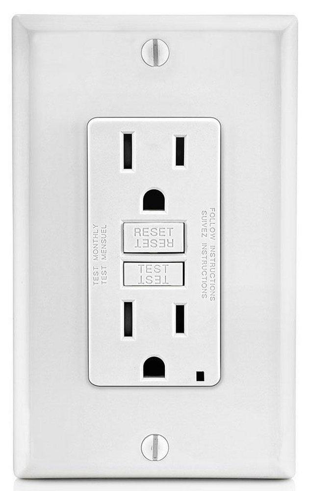 LEVITON White 15A 125V Duplex Tamper-Resistant GFCI Outlet 