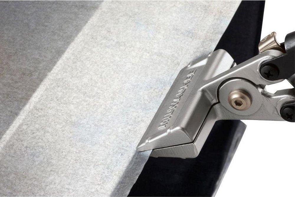 Milwaukee&reg; Silver Crimper 
