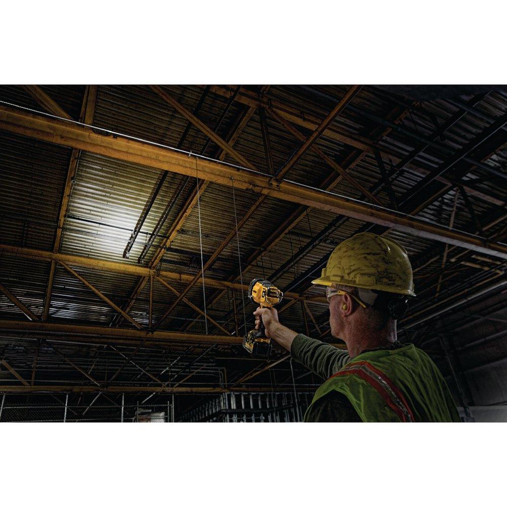 DEWALT Yellow/Black 20V Jobsite Spotlight 