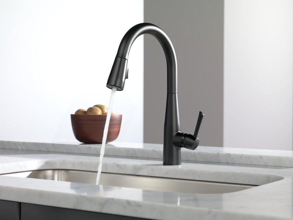 Delta Faucet Matte Black Single Handle Pull Down Kitchen Faucet 