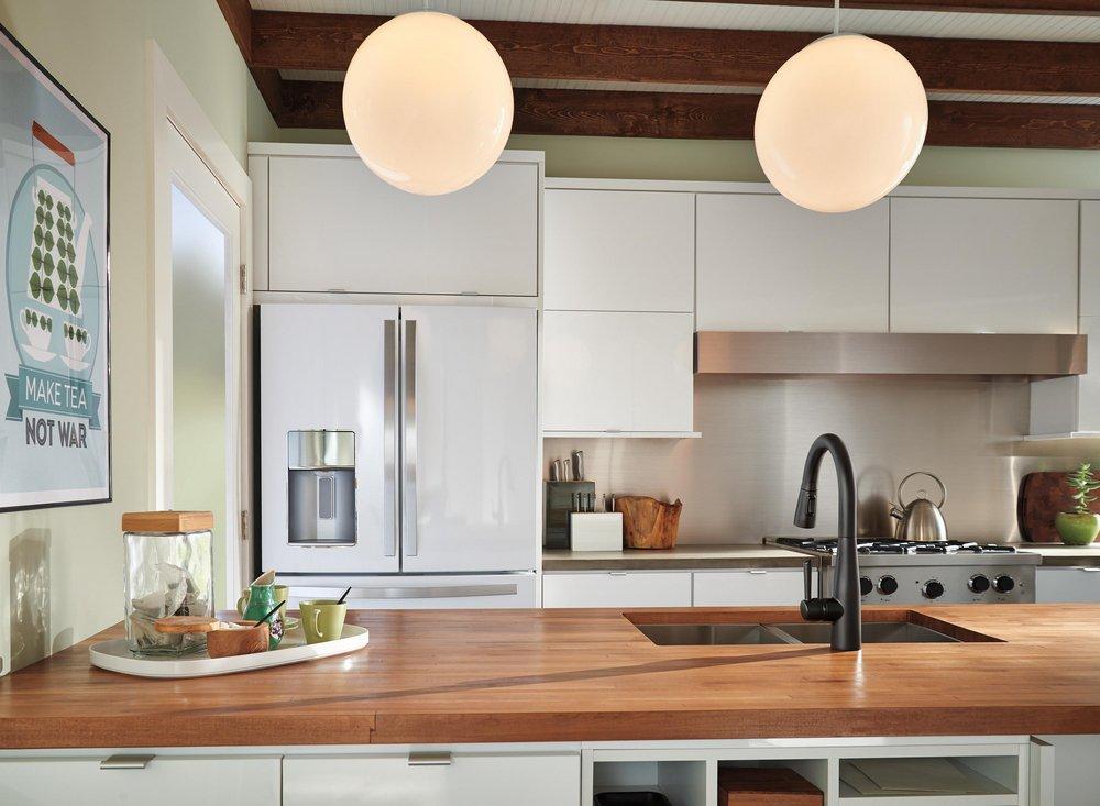 Delta Faucet Matte Black Single Handle Pull Down Kitchen Faucet 