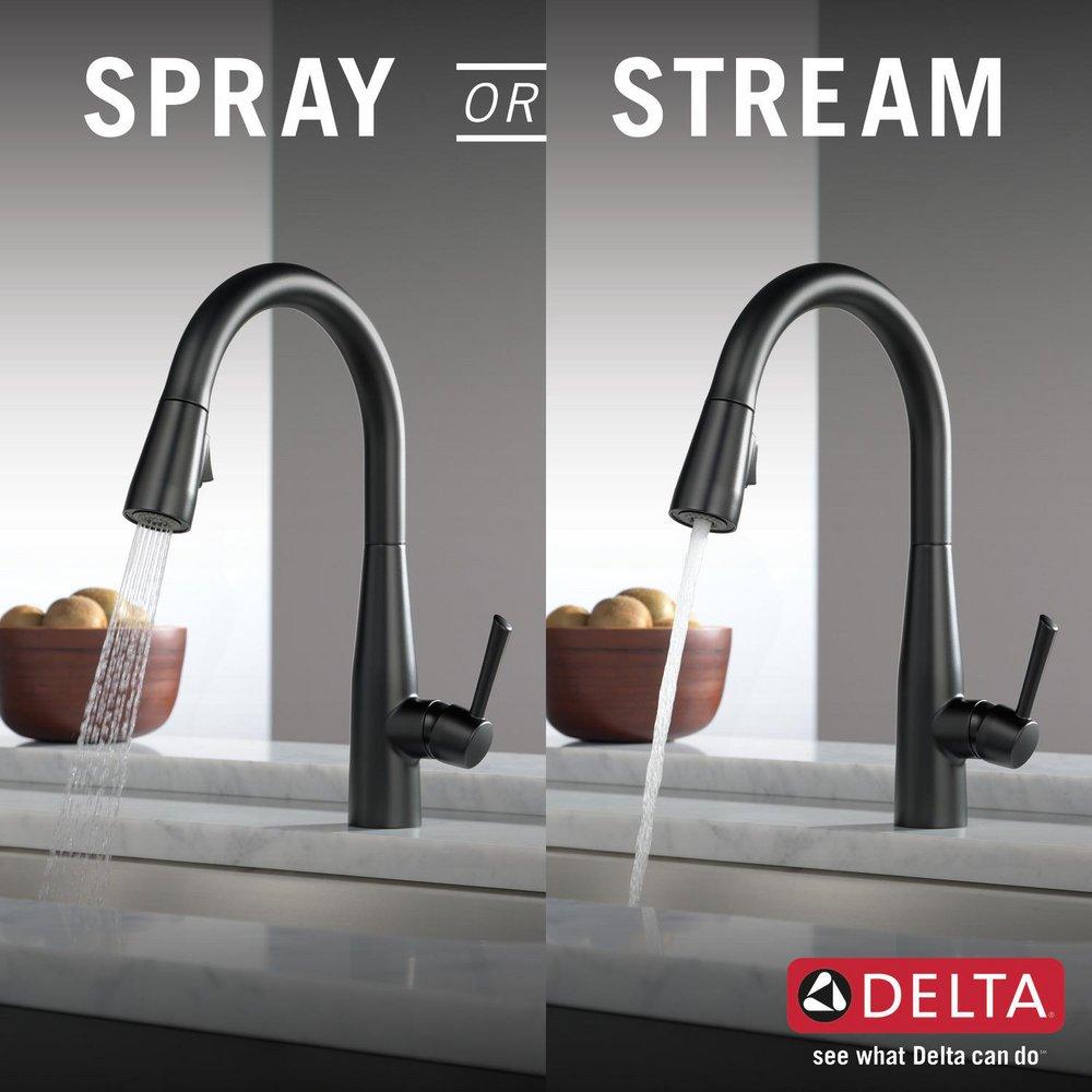 Delta Faucet Matte Black Single Handle Pull Down Kitchen Faucet 