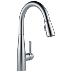 Single Handle Pull Down Kitchen Faucet in Arctic Stainless