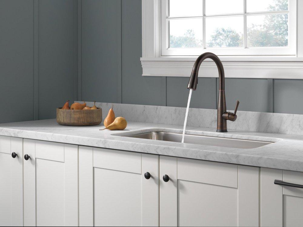 Delta Faucet Venetian Bronze Single Handle Pull Down Touch Activated Kitchen Faucet 