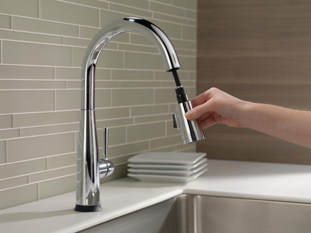 Delta Faucet Chrome Single Handle Pull Down Touch Activated Kitchen Faucet 