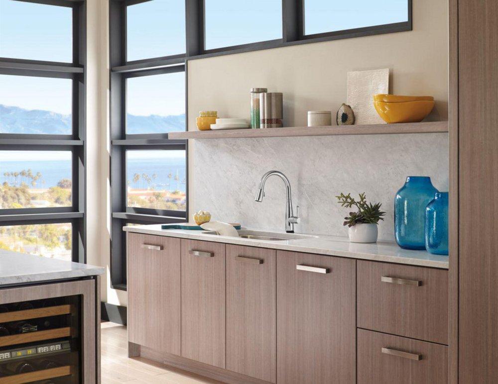 Delta Faucet Chrome Single Handle Pull Down Touch Activated Kitchen Faucet 