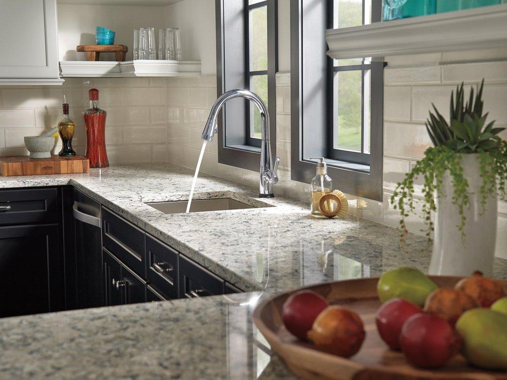 Delta Faucet Chrome Single Handle Pull Down Touch Activated Kitchen Faucet 