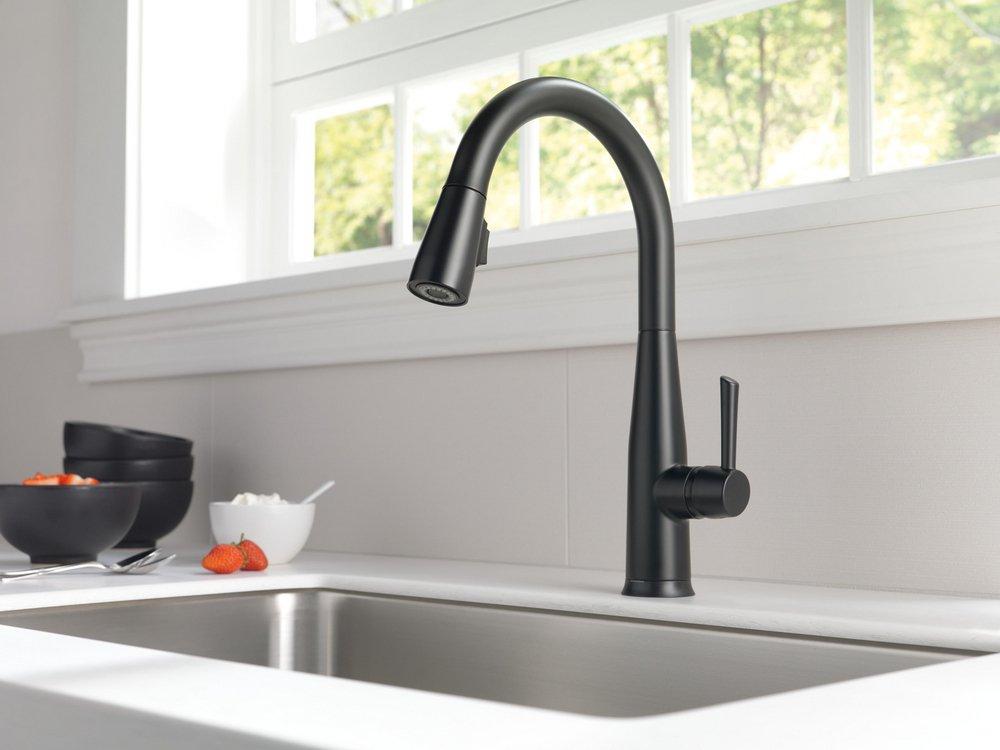 Delta Faucet Matte Black Single Handle Pull Down Touch Activated Kitchen Faucet 
