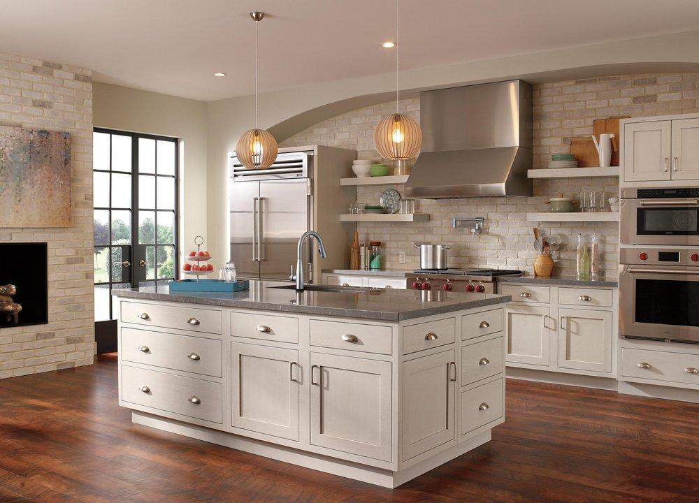 Delta Faucet Arctic Stainless Single Handle Pull Down Touch Activated Kitchen Faucet 