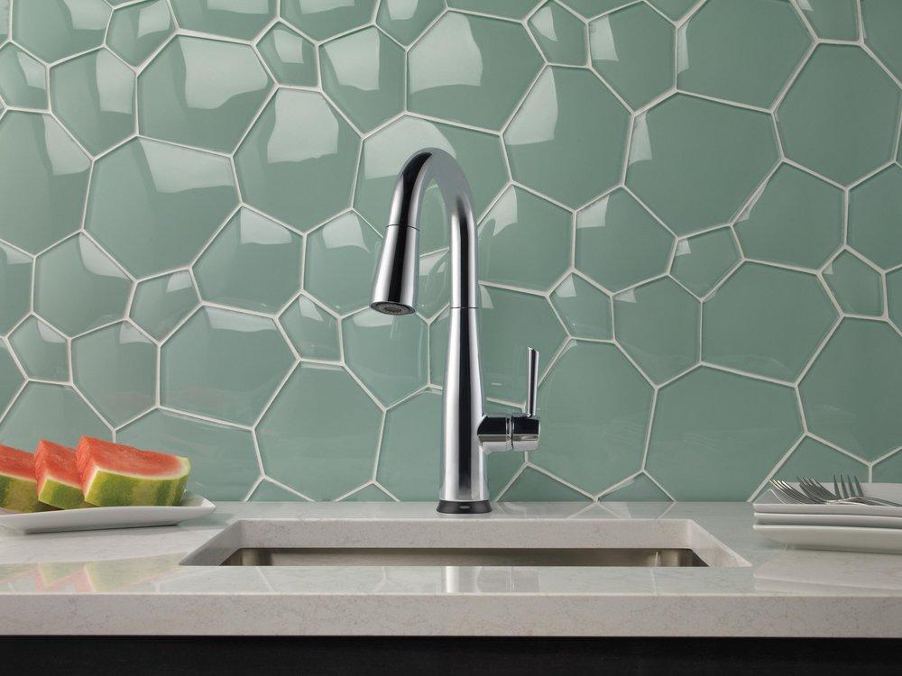 Delta Faucet Chrome Single Handle Pull Down Bar Faucet 