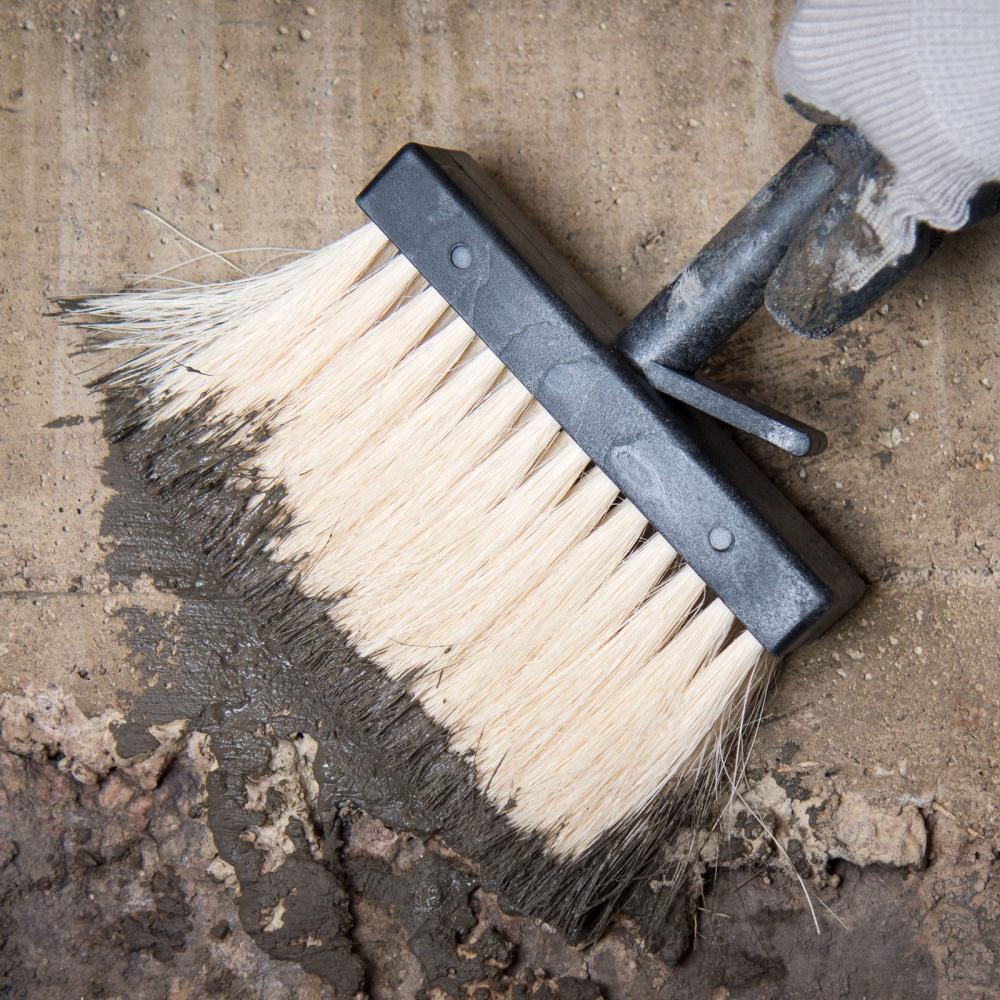 Carlisle Brown Brush with Tampico Bristles 
