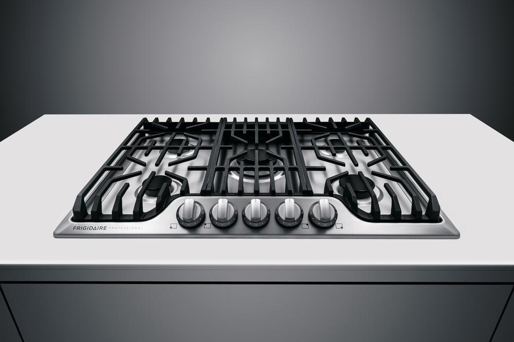 Frigidaire Stainless Steel 5 Burner Sealed Cooktop in Stainless Steel 