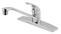 Single Handle Kitchen Faucet in Polished Chrome