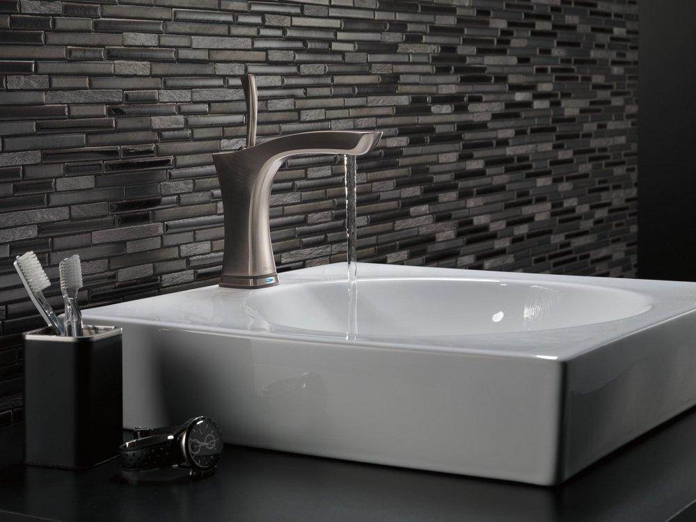 Delta Faucet Stainless Single Handle Centerset Bathroom Sink Faucet 