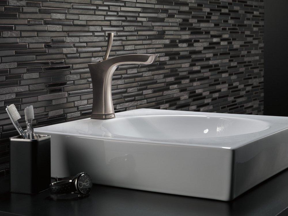 Delta Faucet Stainless Single Handle Centerset Bathroom Sink Faucet 