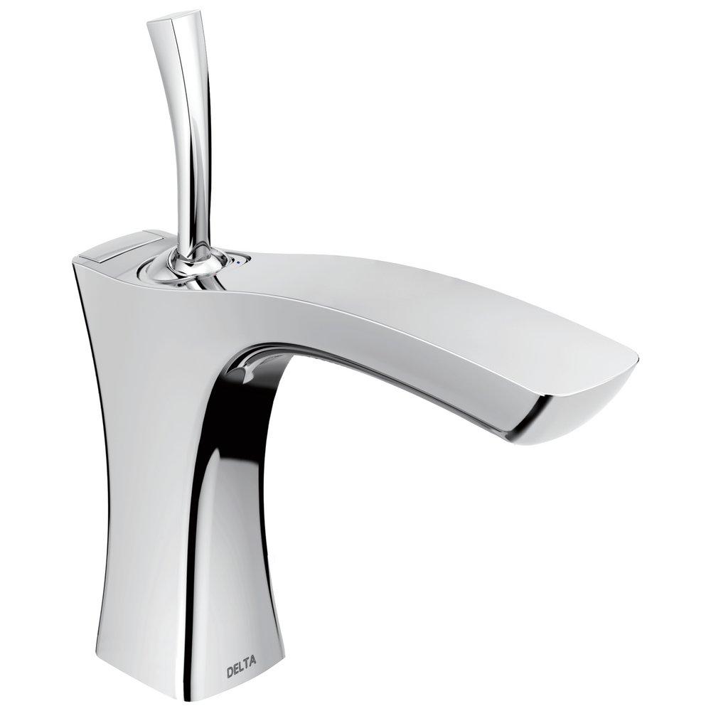 Delta Faucet Chrome Single Handle Centerset Bathroom Sink Faucet 