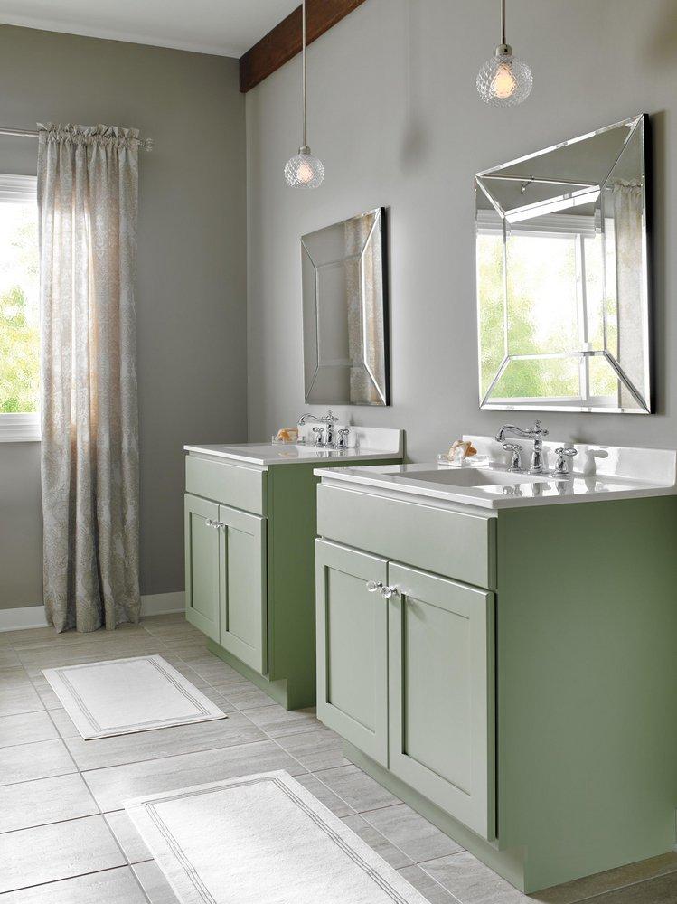 Delta Faucet Chrome Two Handle Widespread Bathroom Sink Faucet with Pop-Up Drain Assembly 