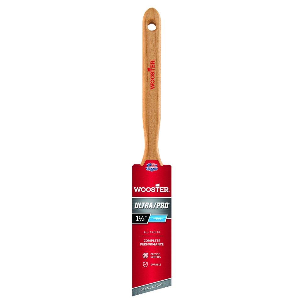 Wooster&reg; Angular Sash Fluted Paint and Angular Brush 