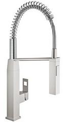 Single Handle Pull Down Kitchen Faucet in SuperSteel Infinity™