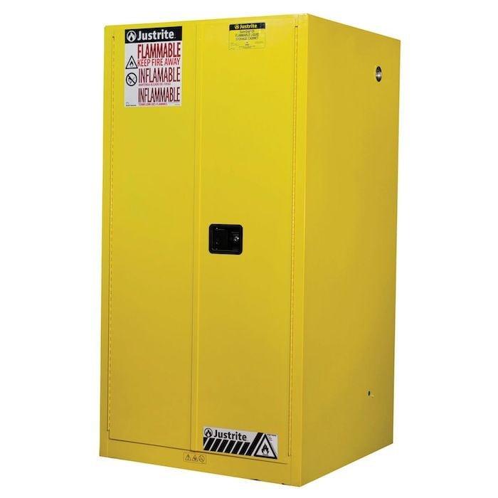 Cabinet 65 X 34 X 34 Flammable 8960 