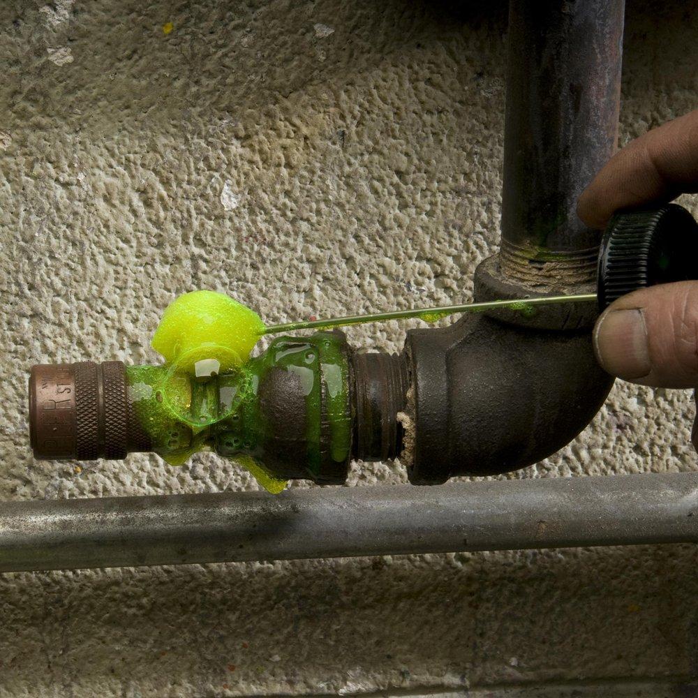 LA-CO® Fluorescent Yellow CSST Systems, Gas Line Connections Leak Detector 