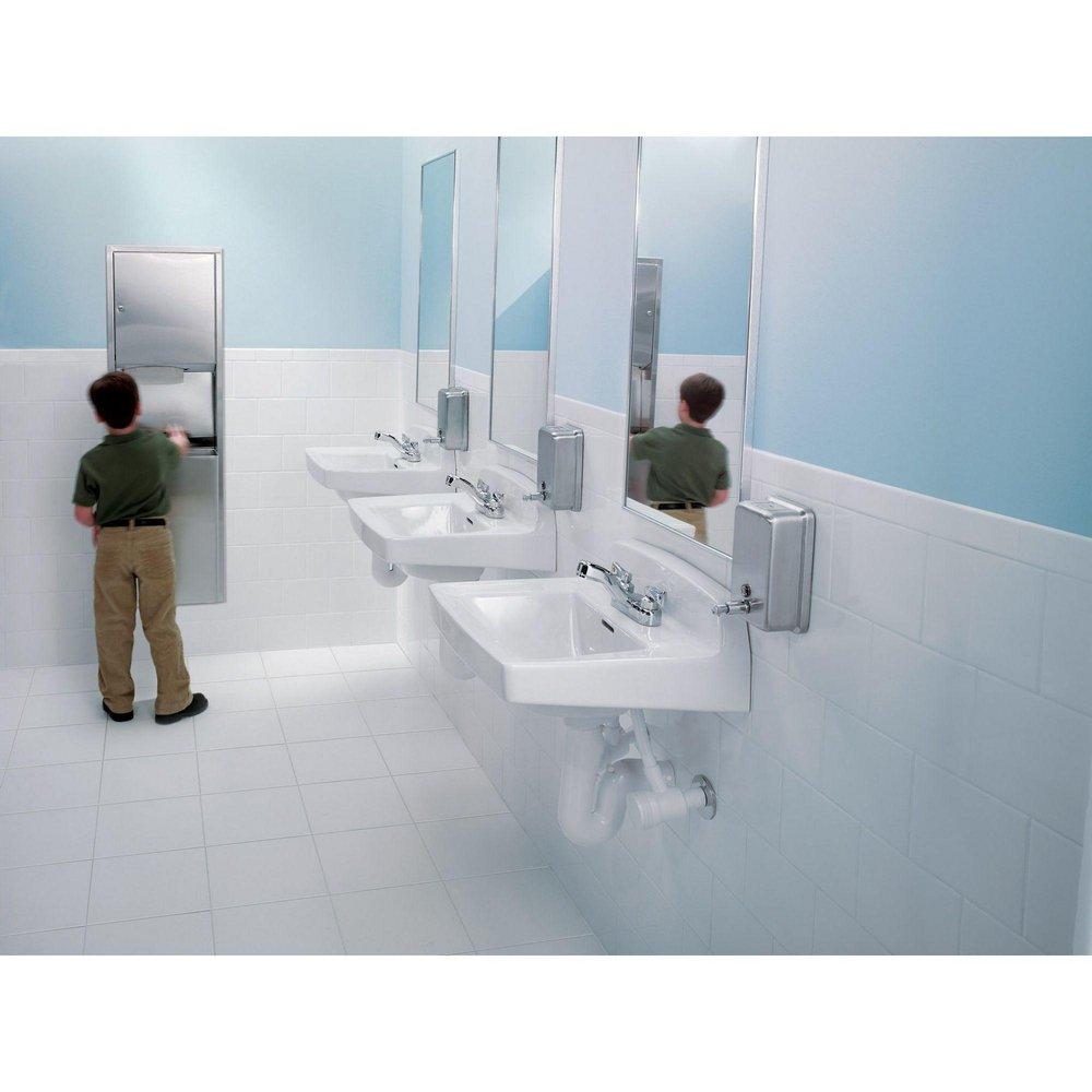 Moen Chrome Two Handle Lever Deck Mount Service Faucet 