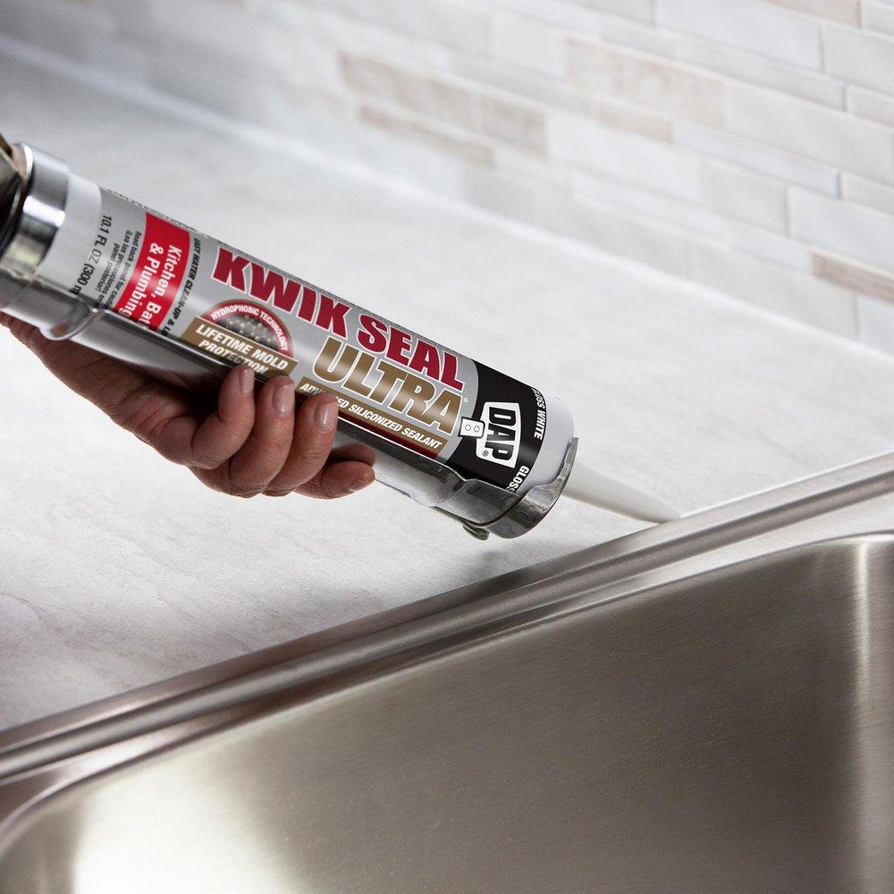 DAP White Sealant in White 