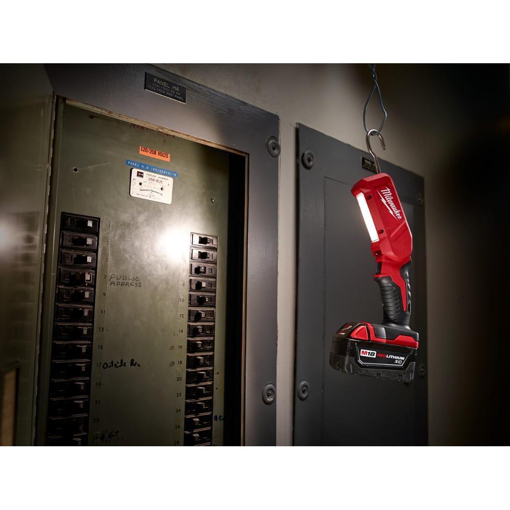 Milwaukee&reg; Red LED Flashlight 