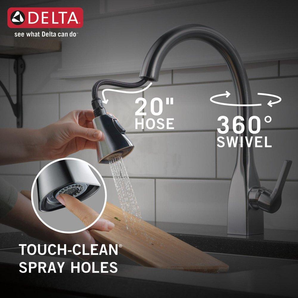 Delta Faucet Arctic Stainless Single Handle Pull Down Kitchen Faucet 