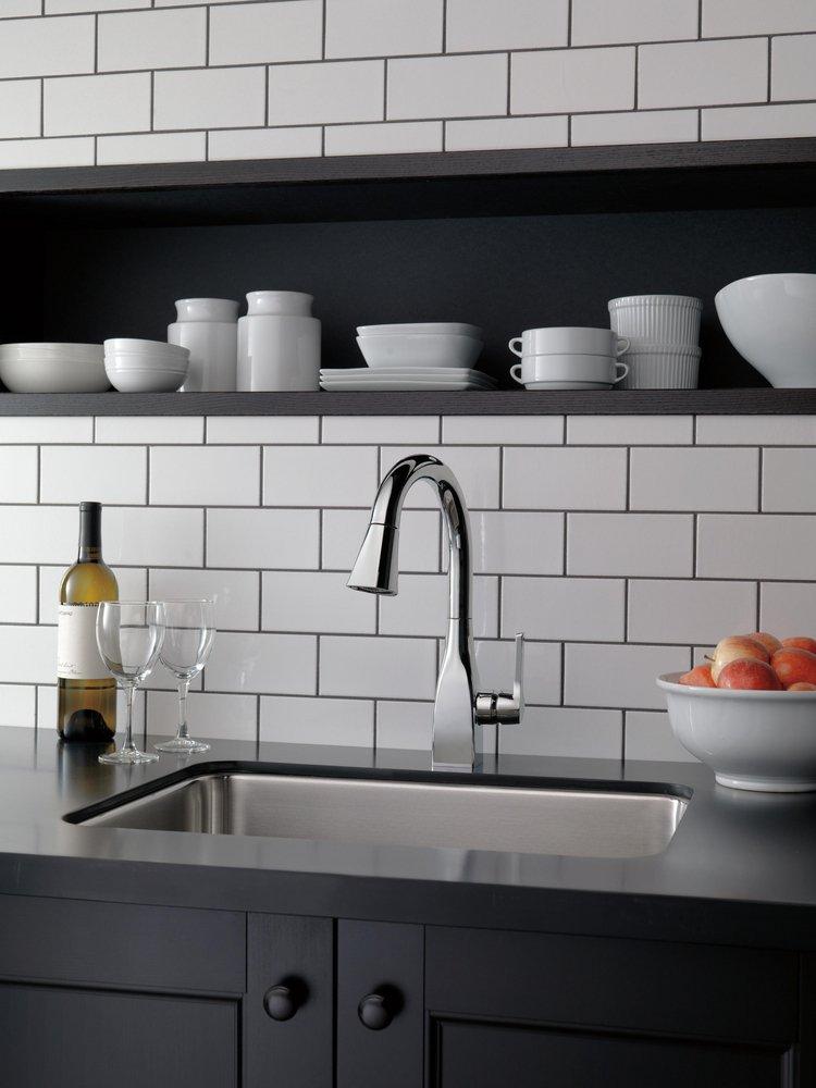 Delta Faucet Chrome Single Handle Lever Bar Faucet 