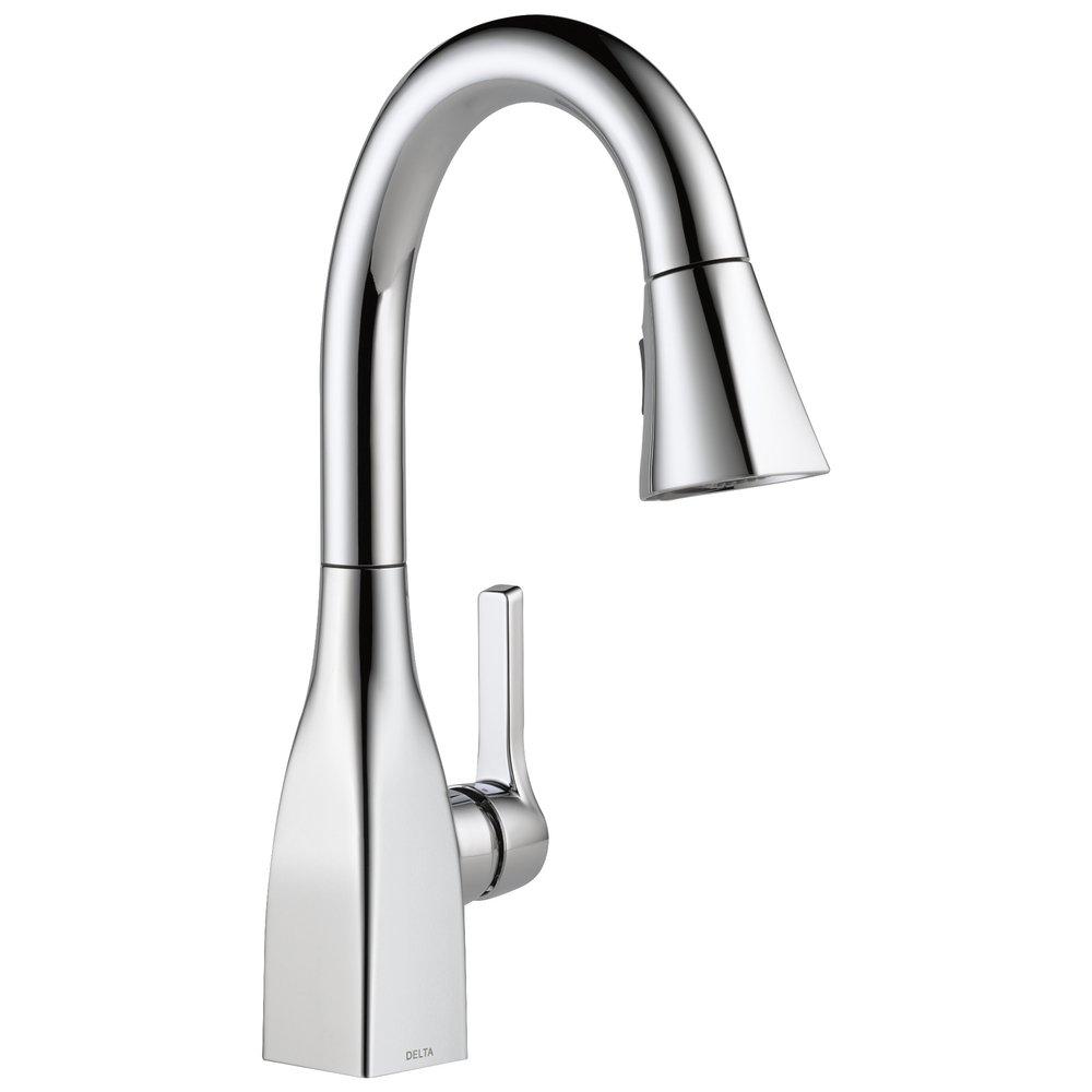 Delta Faucet Chrome Single Handle Lever Bar Faucet 