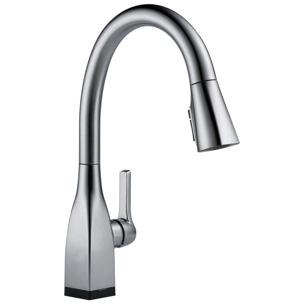Delta Faucet Arctic Stainless Single Handle Pull-Down Kitchen Faucet With Touch2O&reg;and ShieldSpray&reg;Technologies 