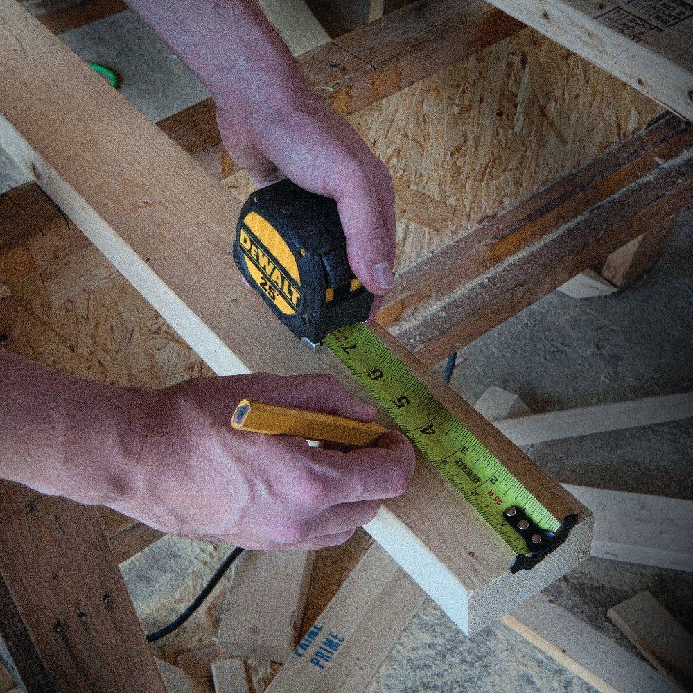 DEWALT Black Measuring Tape 