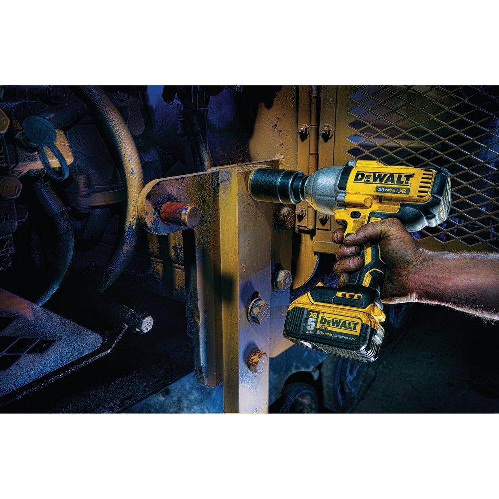 DEWALT Yellow 20V Impact Wrench Kit 