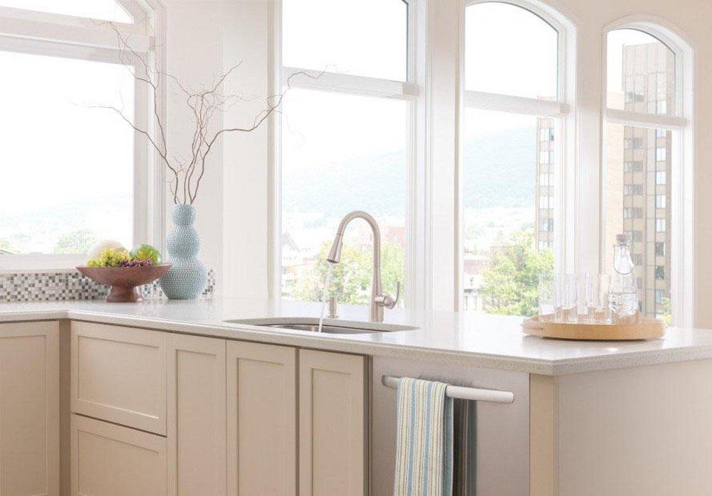 Moen Spot Resist Stainless Single Handle Pull Down Kitchen Faucet 