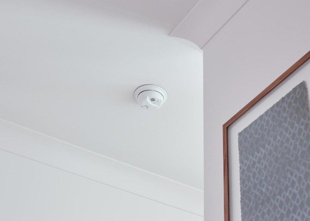 BRK Electronics White Smoke Alarm 