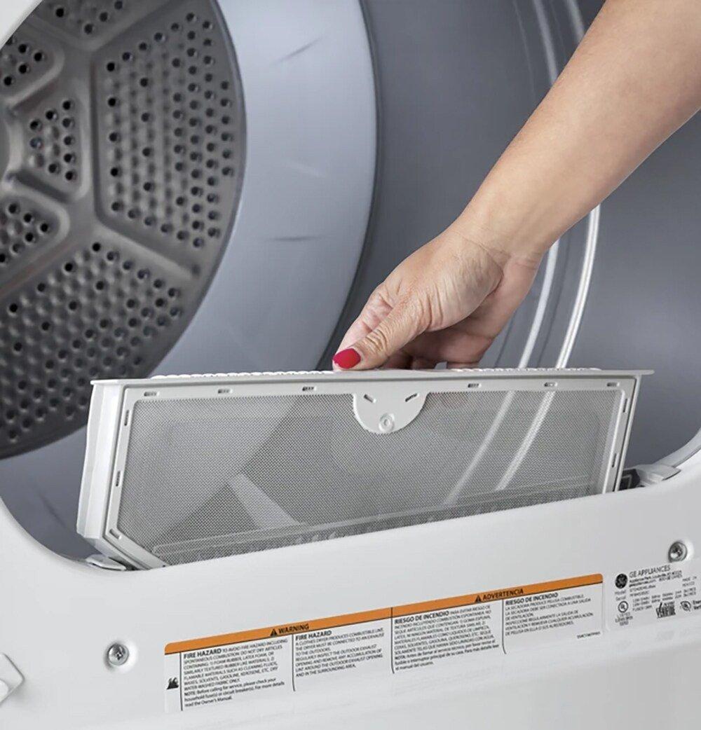 GE&reg; White 27 in. 6.2 cu. ft. Gas Dryer 