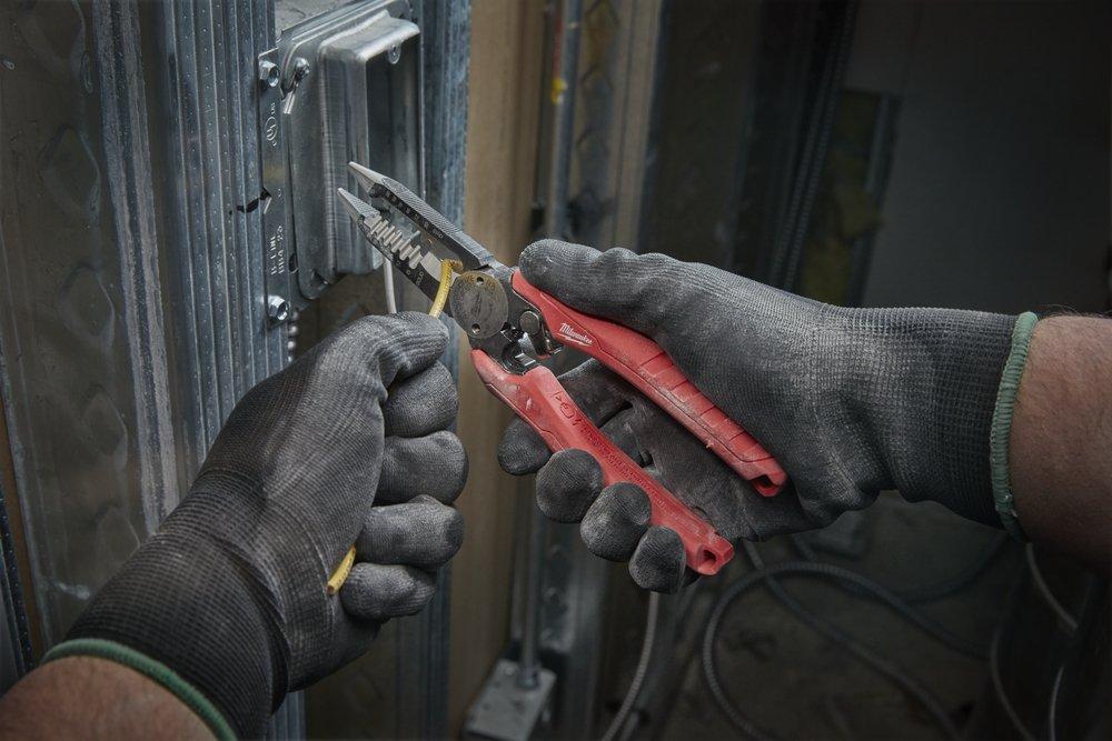 Milwaukee&reg; Red 1.5 in. Combination Wire Plier 
