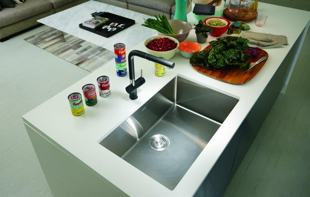 Franke Satin Stainless Steel 28-1/2 x 17-3/4 in. No Hole Stainless Steel Single Bowl Undermount Kitchen Sink 