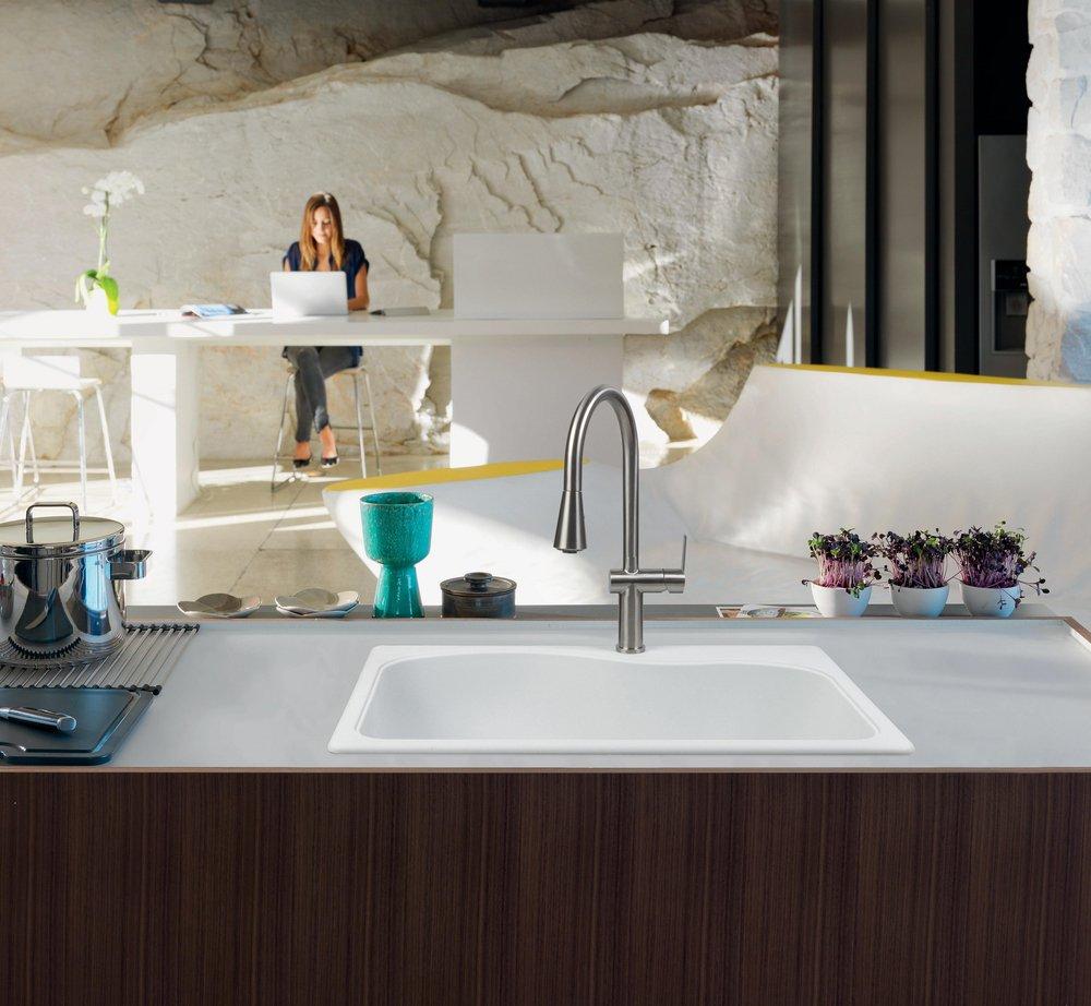 Franke White 33 x 22 in. 1 Hole Composite Single Bowl Undermount Kitchen Sink 