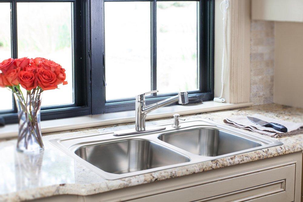 Franke Satin Nickel Single Handle Pull Out Kitchen Faucet 