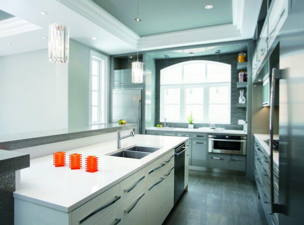 Franke Satin Stainless Steel 31-1/2 x 17-3/4 in. No Hole Stainless Steel Double Bowl Undermount Kitchen Sink 