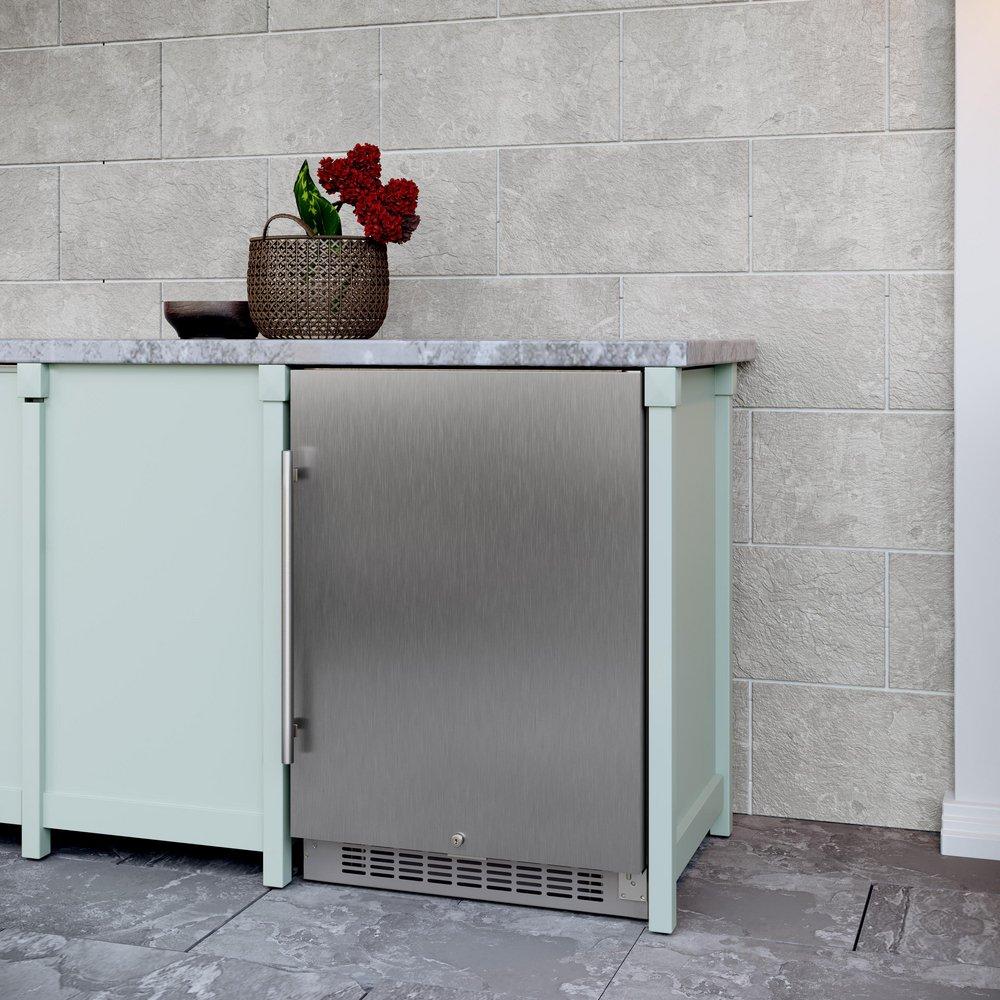 Edgestar Stainless Steel 23-7/16 in. 5.49 cu. ft. Beverage Cooler 