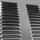 Edgestar Stainless Steel 32-7/8 in. 25 lb Ice Maker 