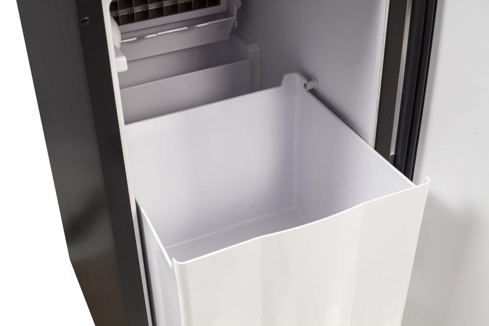 Edgestar Stainless Steel 32-3/5 in. 25 lb Ice Maker 