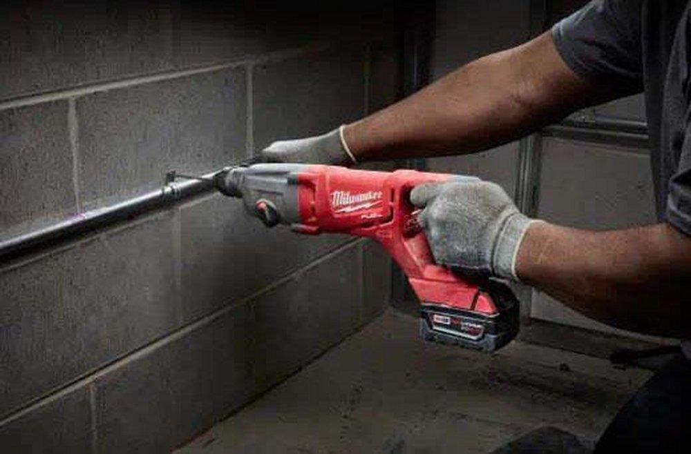 Milwaukee&reg; Black SDS-Plus D-Handle Rotary Hammer Kit 