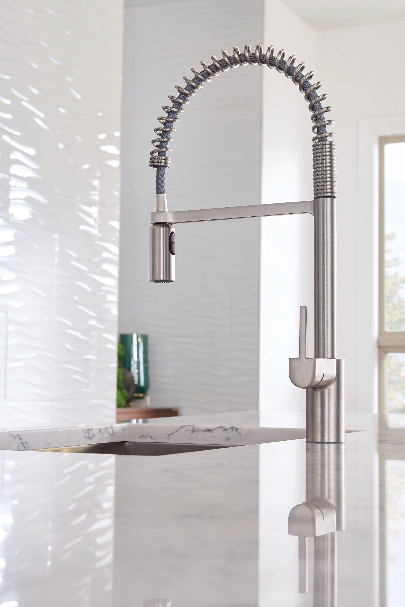 Moen Spot Resist Stainless Single Handle Pull Down Kitchen Faucet 