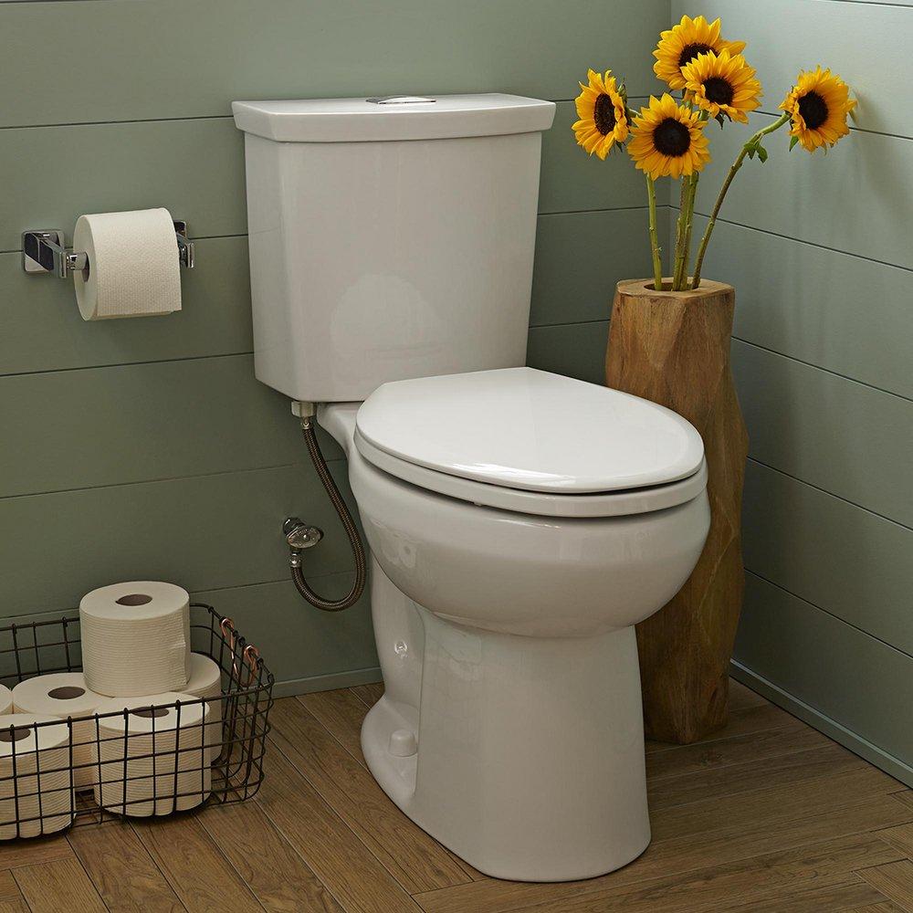 0.92 gpf/1.28 gpf Dual Flush Elongated Two Piece Toilet in White 