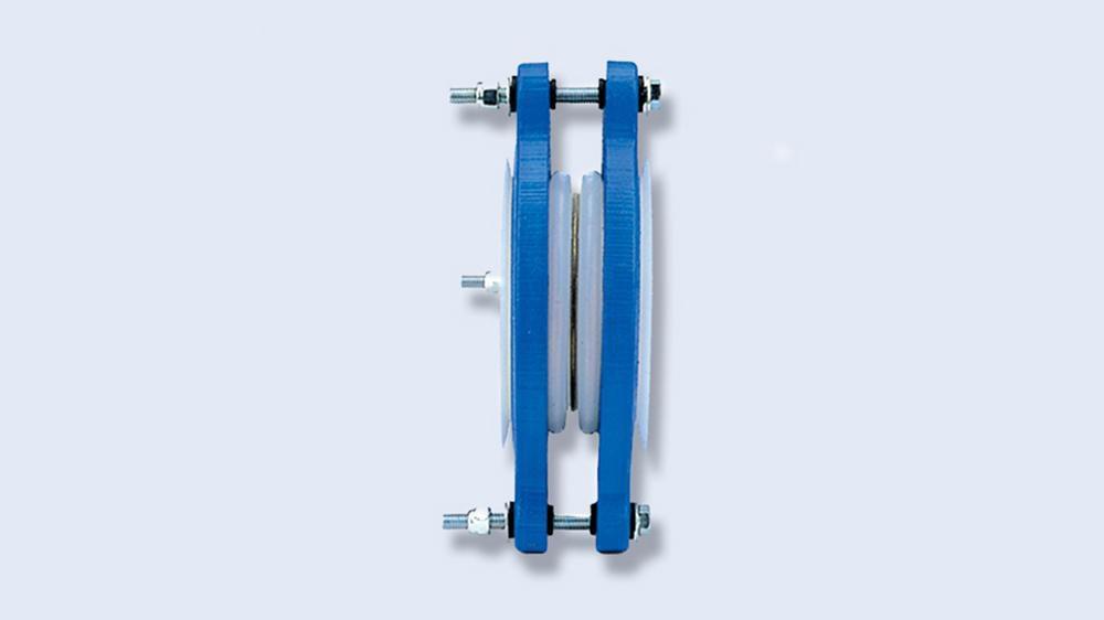 Crane Resistoflex Company White Straight Ductile Iron and PTFE 3-Convoluted Expansion Joint 