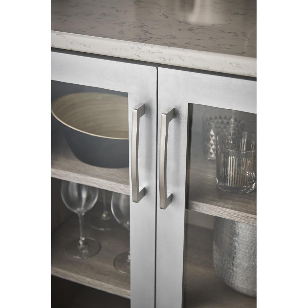 Top Knobs Brushed Stainless Steel 7-1/8 in. Pull 